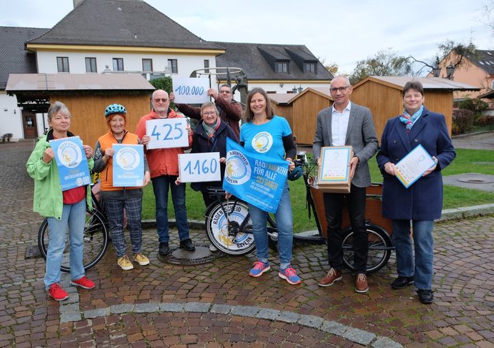 Etappenziel weit übertroffen: 100.000 Unterschriften für den Radentscheid Bayern